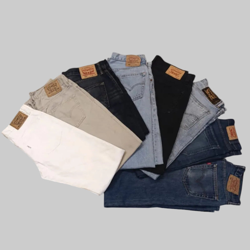 Box Levi's jeans
